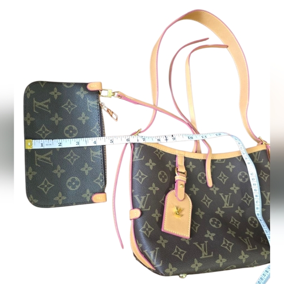 Monogram Brown Shoulder Bag - Picture 5 of 14